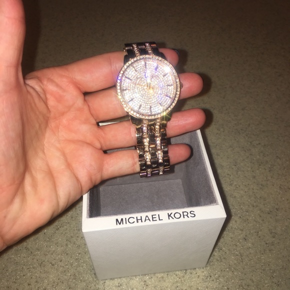 Watch - Picture 4 of 8